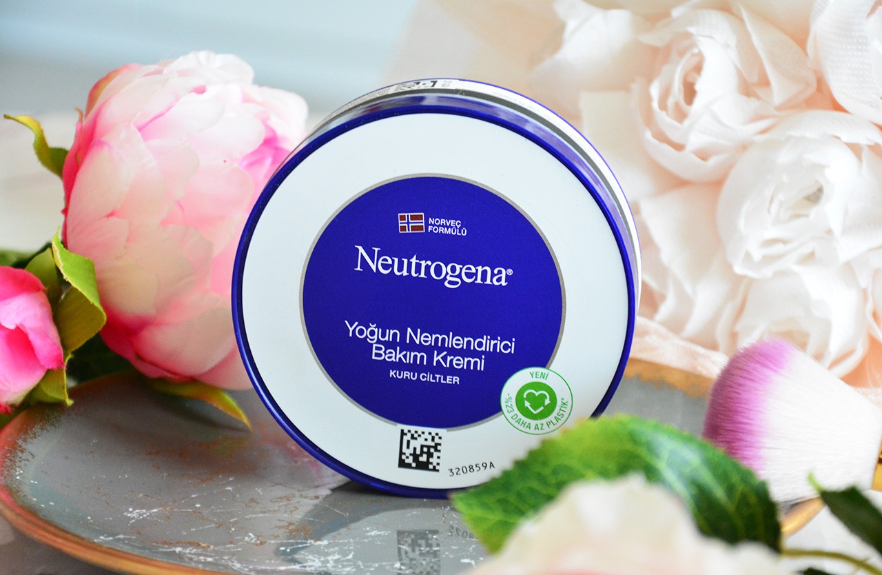 کرم مرطوب کننده پوست نوتروژینا Neutrogena 200ml