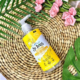 ژل شستشو صورت سنت ایوز ST.IVES مدل SOOTHING
