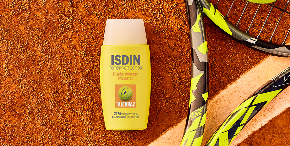 ضد آفتاب آبرسان ایزدین مدل مجیک آلکاراز SPF50